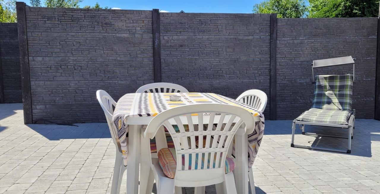 Il Vialetto, Appartement Capri, Spacieux, Tout Confort, Au Calme Jeumont Exteriör bild